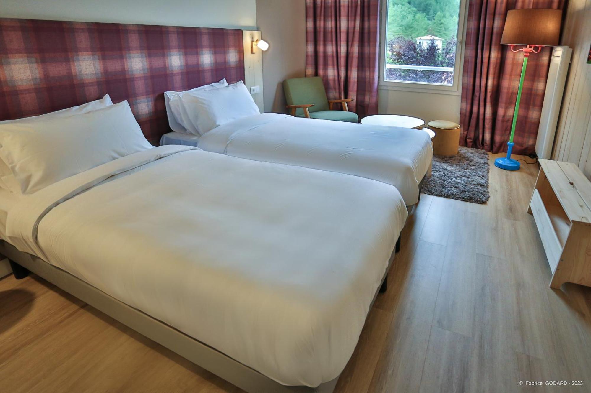Hotel Le Refuge Des Sources Дінь-ле-Бен Екстер'єр фото